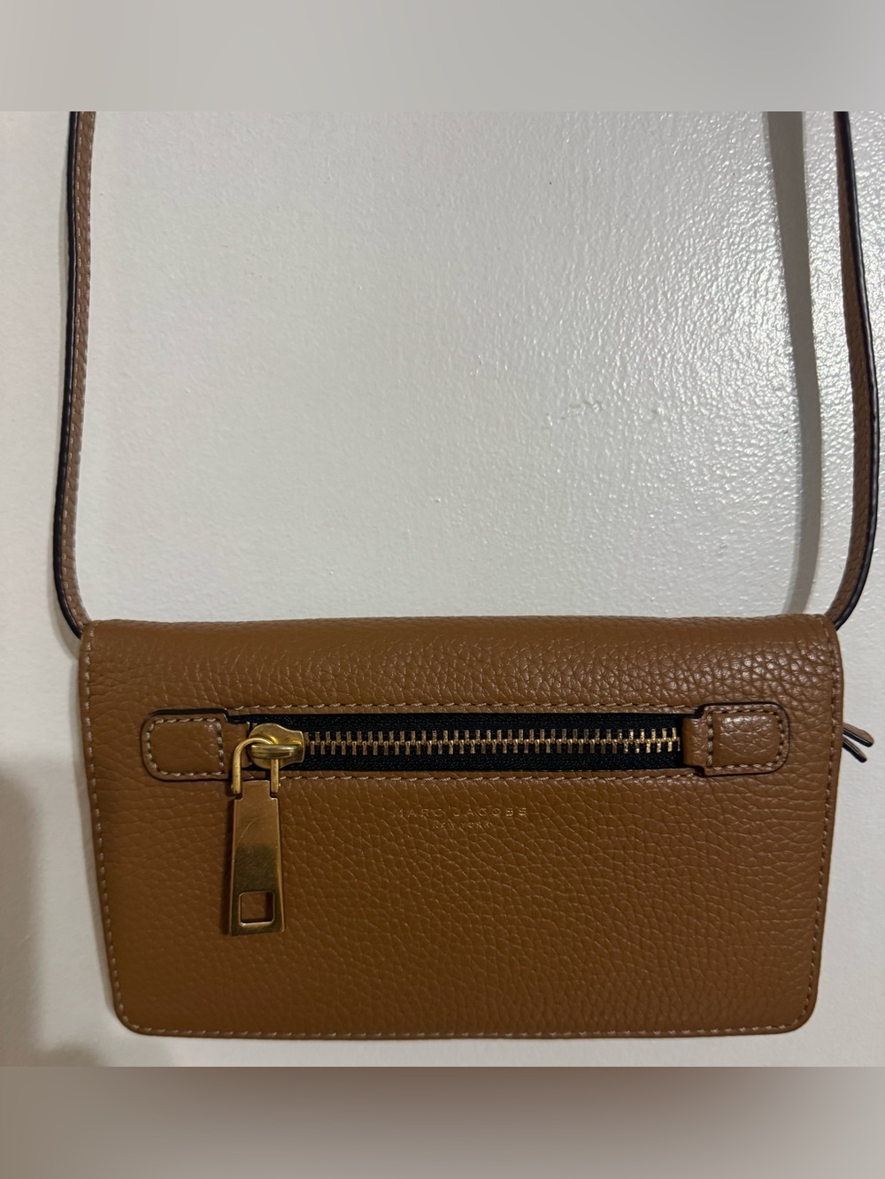 Marc Jacobs Gotham Pebbled Leather Wallet in Cognac with Dustbag EUC